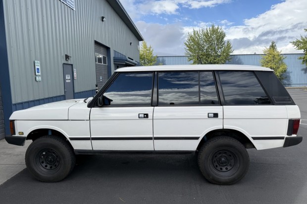 LS3-Powered 1995 Land Rover Range Rover County Classic LWB